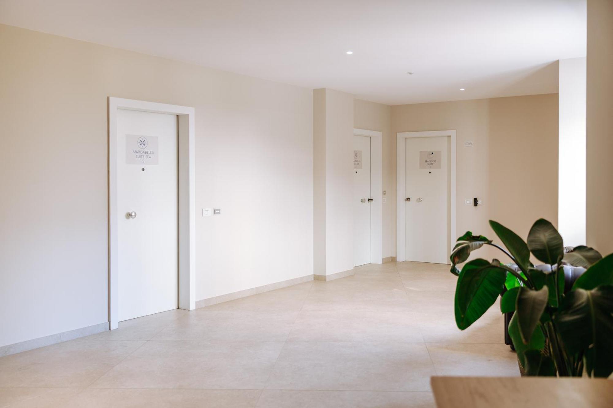 Marisabella Suite 6 Барі Екстер'єр фото
