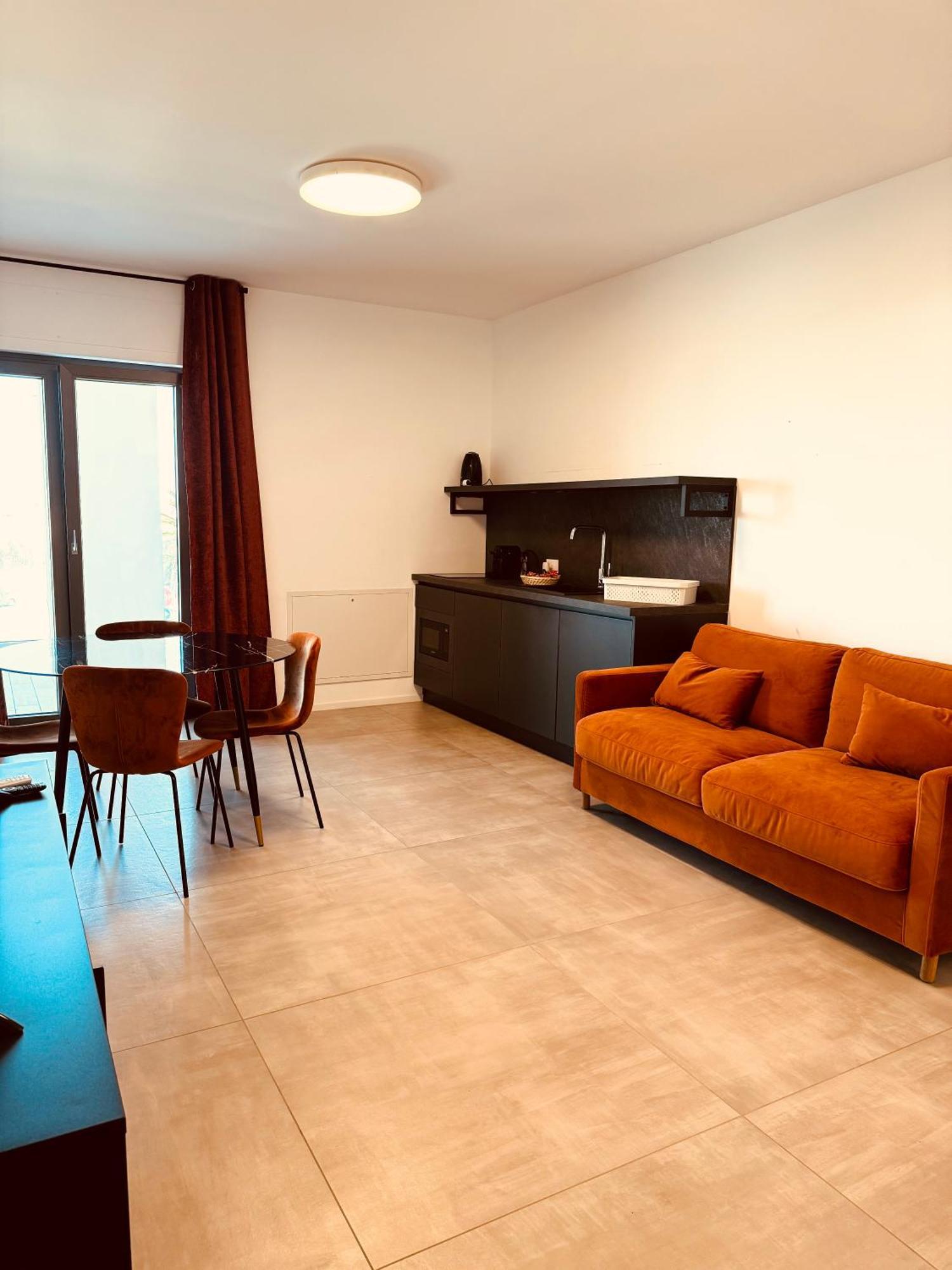 Marisabella Suite 6 Барі Екстер'єр фото